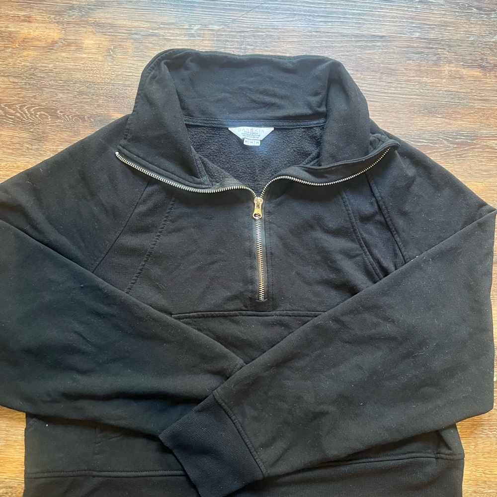 Cropped Danskin Black quarter zip